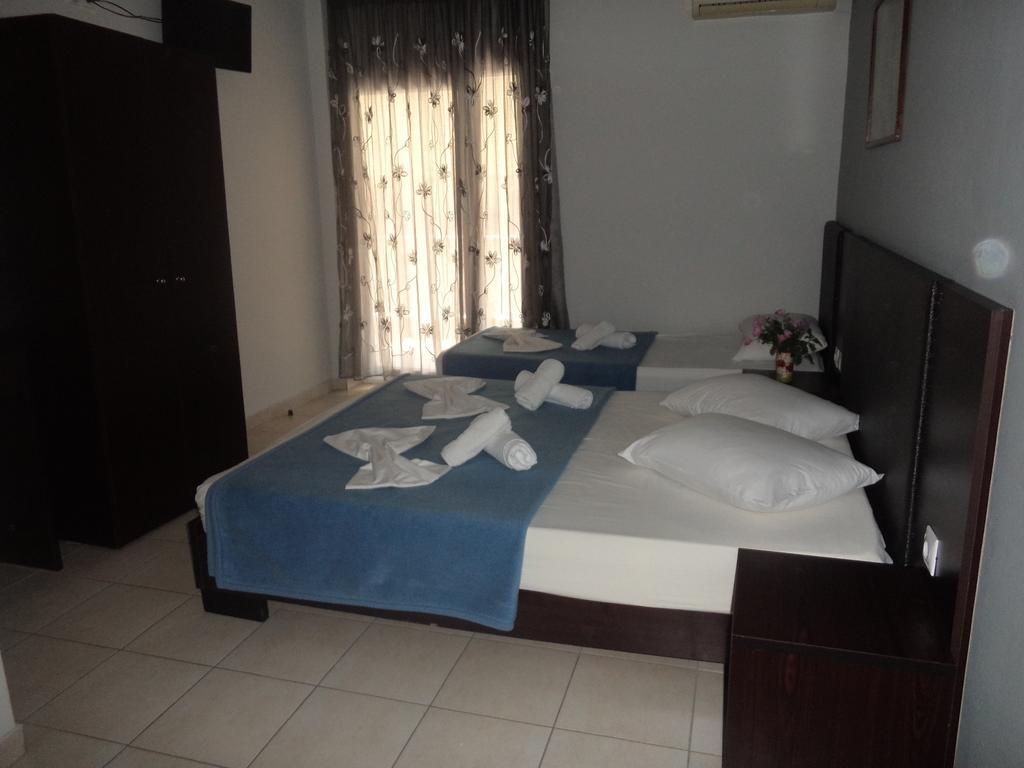 Hotel Dioni Paralia Katerinis Ruang foto