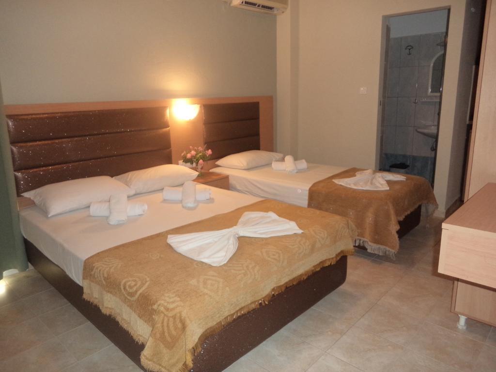 Hotel Dioni Paralia Katerinis Ruang foto