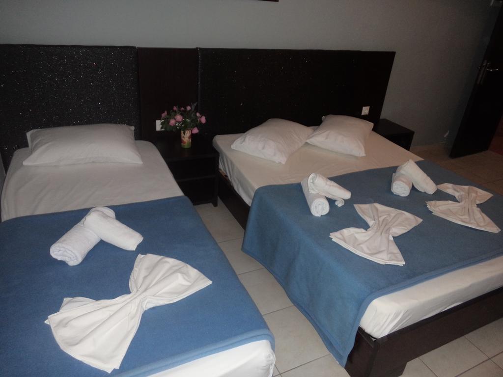 Hotel Dioni Paralia Katerinis Bagian luar foto
