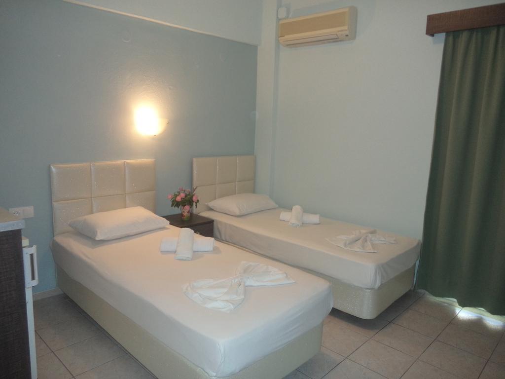 Hotel Dioni Paralia Katerinis Ruang foto