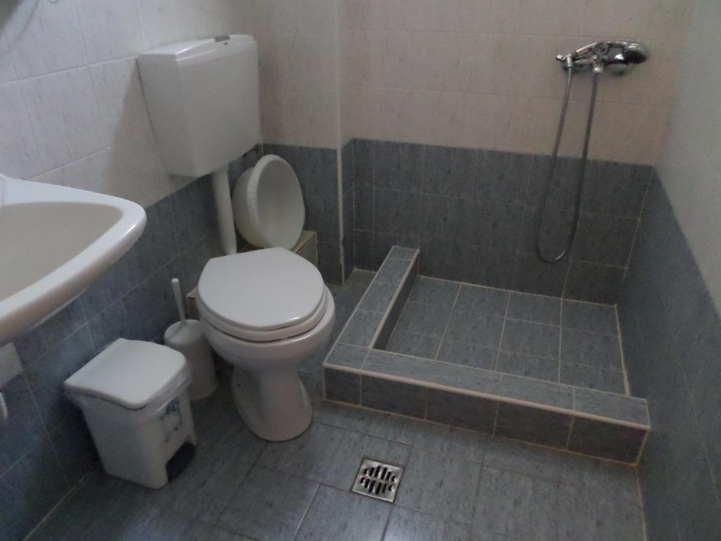 Hotel Dioni Paralia Katerinis Ruang foto
