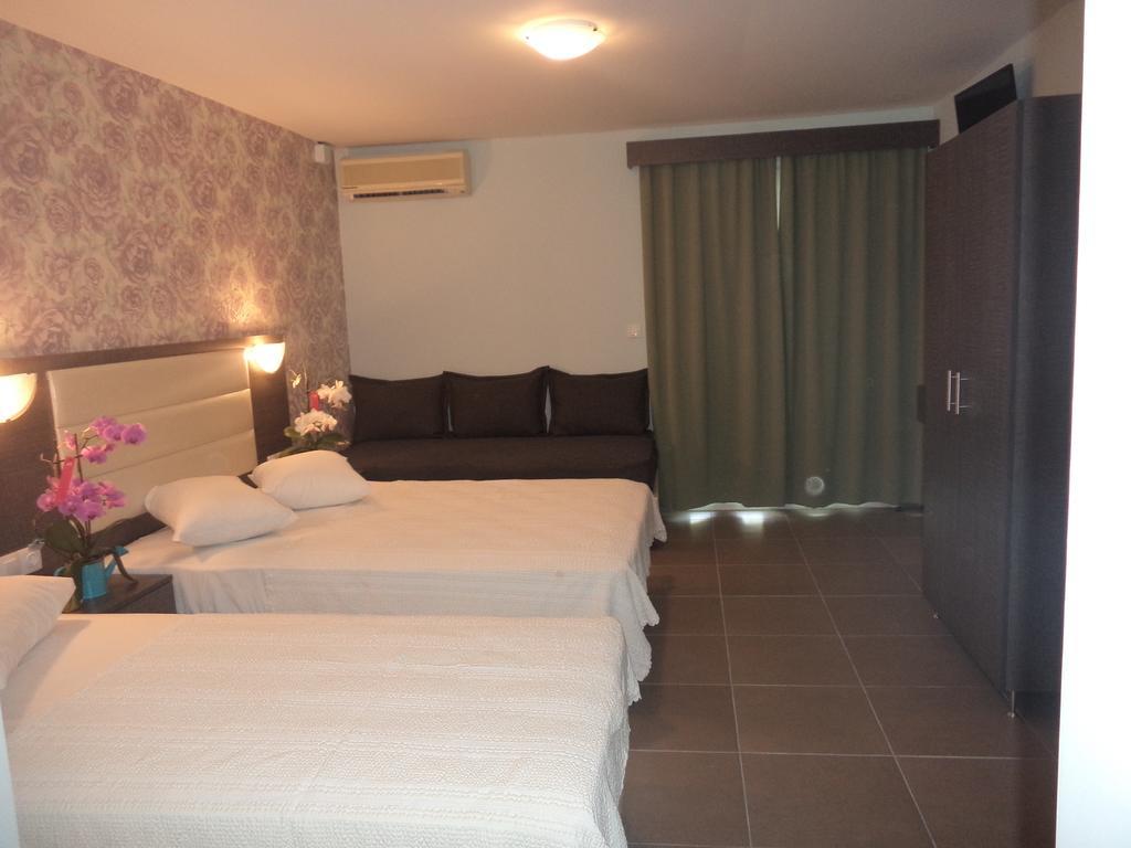 Hotel Dioni Paralia Katerinis Bagian luar foto