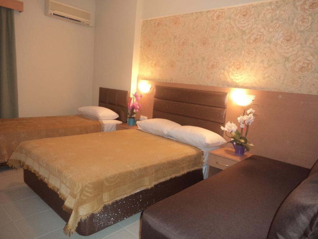 Hotel Dioni Paralia Katerinis Bagian luar foto