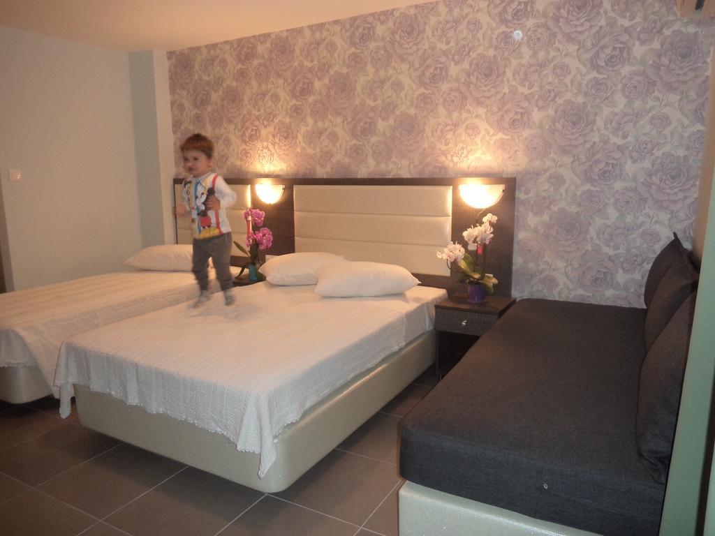 Hotel Dioni Paralia Katerinis Ruang foto