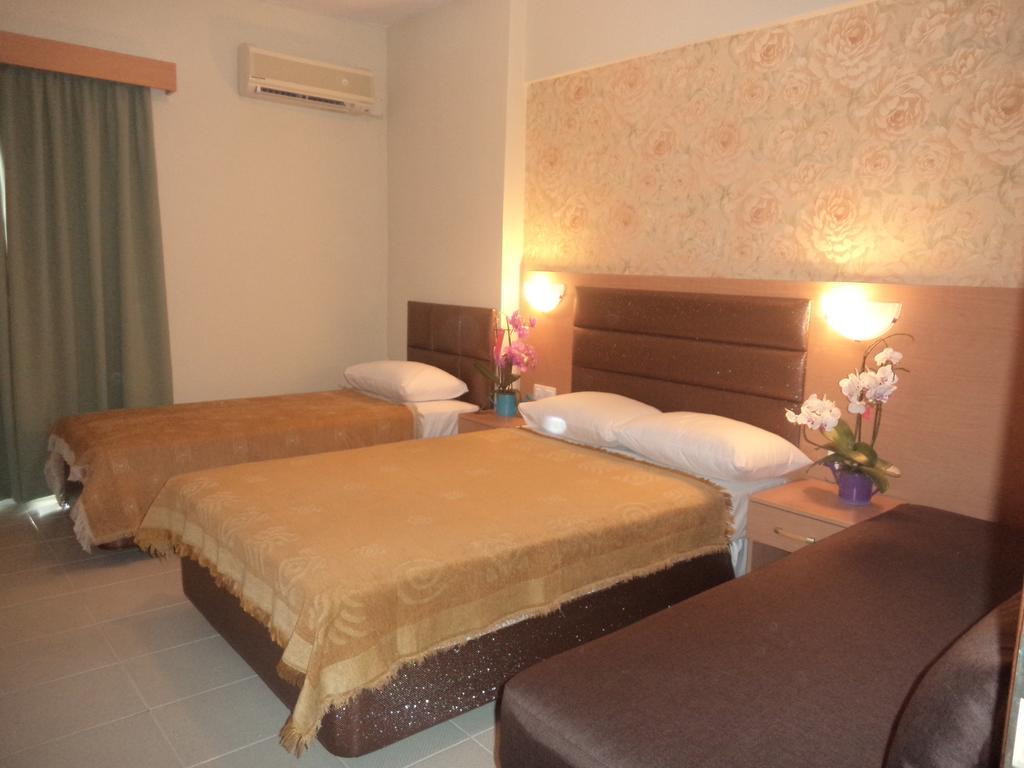 Hotel Dioni Paralia Katerinis Ruang foto